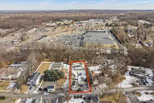 150 Magnolia Ln, Middletown, NJ 07748 - Photo 4