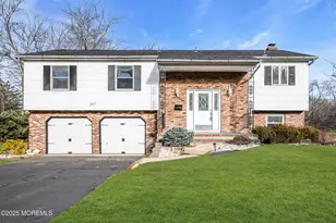 107 Old Bridge Dr, Howell Township, NJ 07731 - Photo 2