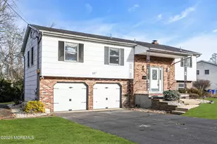 107 Old Bridge Dr, Howell Township, NJ 07731 - Photo 4