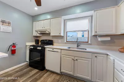 8 Tanglewood Drive, Barnegat, NJ 08005 - Photo 16