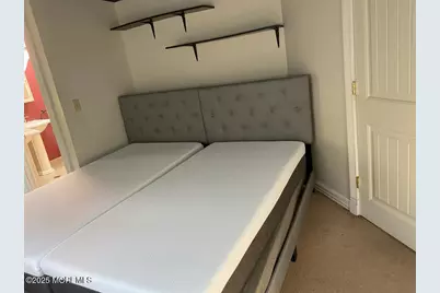 327 Roosevelt Avenue, Oakhurst, NJ 07755 - Photo 10