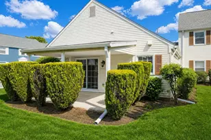 220C Manchester Ln, Monroe Township, NJ 08831 - Photo 4