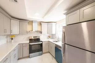220C Manchester Ln, Monroe Township, NJ 08831 - Photo 14