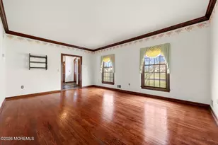 22 Windswept Ln, Freehold, NJ 07728 - Photo 6