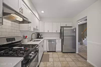 73 Holly Drive, Eatontown, NJ 07724 - Photo 8