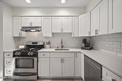 73 Holly Drive, Eatontown, NJ 07724 - Photo 6