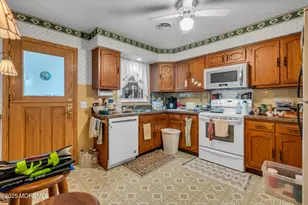 2A Easton Ct, Whiting, NJ 08759 - Photo 10