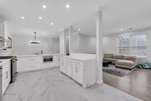37 Fells Dr, Manalapan Township, NJ 07726 - Photo 14