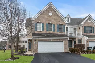 37 Fells Dr, Manalapan Township, NJ 07726 - Photo 2