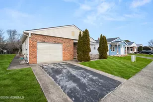 24 Santiago Dr W, Toms River Township, NJ 08757 - Photo 2