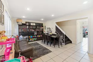 172 Williamsburg Ln, Lakewood, NJ 08701 - Photo 2