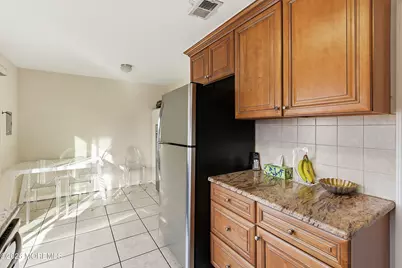 172 Williamsburg Lane, Lakewood, NJ 08701 - Photo 8