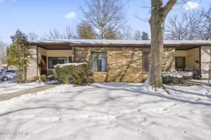 101 Arrowood Rd, Manalapan Township, NJ 07726 - Photo 2