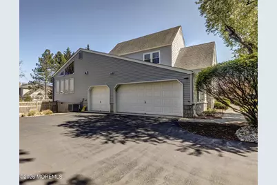 22 Hickory Lane, Freehold, NJ 07728 - Photo 24