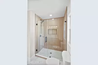 715 Stuyvesant Avenue, Lyndhurst Township, NJ 07071 - Photo 26