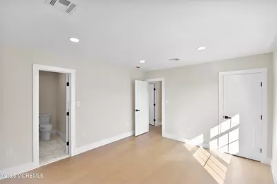 715 Stuyvesant Avenue, Lyndhurst Township, NJ 07071 - Photo 22