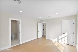 715 Stuyvesant Ave, Lyndhurst Township, NJ 07071 - Photo 22