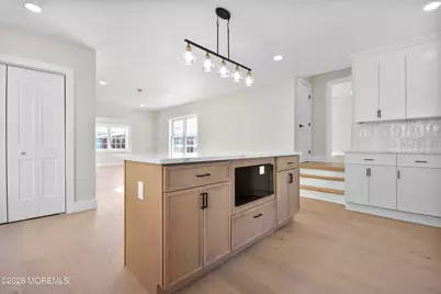 715 Stuyvesant Avenue, Lyndhurst Township, NJ 07071 - Photo 14