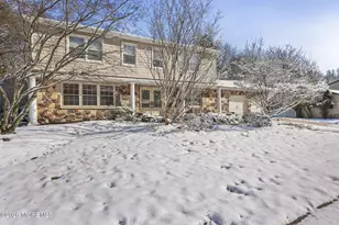 3 Alberta Dr, Marlboro Township, NJ 07746 - Photo 2