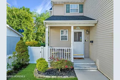 15 Bond Street, Freehold, NJ 07728 - Photo 12