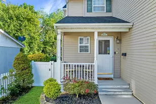 15 Bond St, Freehold, NJ 07728 - Photo 12