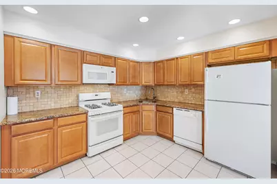 19 Sloop Square, Freehold, NJ 07728 - Photo 8