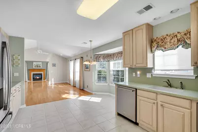 72 Rosewood Drive, Lakewood, NJ 08701 - Photo 10