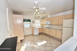 243D Jefferson Ct, Lakewood, NJ 08701 - Photo 6