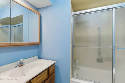 41 Western Reach, Red Bank, NJ 07701 - Photo 12