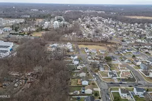 285 Nathan Ct, Cliffwood, NJ 07721 - Photo 42