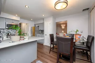 285 Nathan Ct, Cliffwood, NJ 07721 - Photo 10