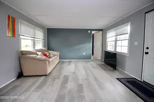 509 Rosalind Rd, Freehold, NJ 07728 - Photo 8