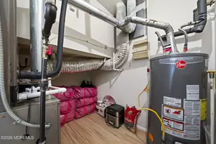 99 Woodmere Dr, Sayreville, NJ 08859 - Photo 26