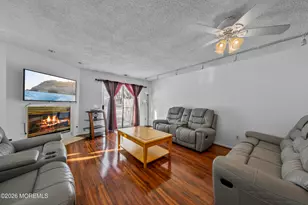 99 Woodmere Dr, Sayreville, NJ 08859 - Photo 10