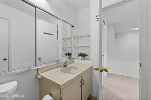 99 Woodmere Dr, Sayreville, NJ 08859 - Photo 38