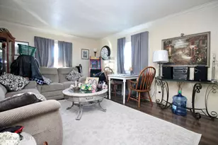 614 Jerome Pl, Freehold, NJ 07728 - Photo 6