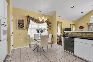 42 Milton Dr, Manchester Township, NJ 08759 - Photo 4