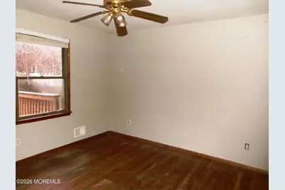 1125 Seaman Avenue, Beachwood, NJ 08722 - Photo 10