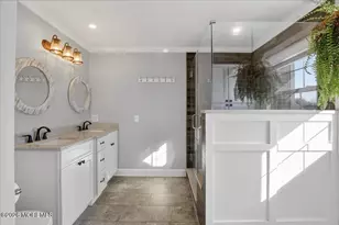 90 Evesboro Ln, Freehold, NJ 07728 - Photo 20