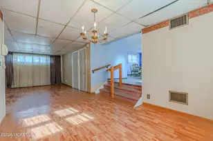 9 Hurley St, Keyport, NJ 07735 - Photo 6