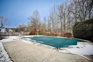 18 Devon Dr, Manalapan Township, NJ 07726 - Photo 36