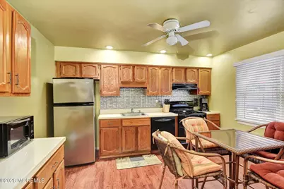 72 Carriage Lane, Englishtown, NJ 07726 - Photo 20