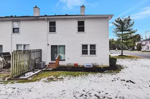 72 Carriage Ln, Englishtown, NJ 07726 - Photo 32