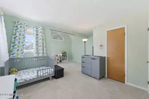 14 Holmes Ct, Freehold, NJ 07728 - Photo 16