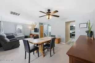 14 Holmes Ct, Freehold, NJ 07728 - Photo 6