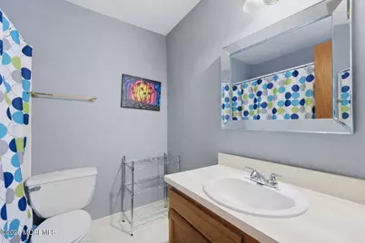 14 Holmes Court, Freehold, NJ 07728 - Photo 18