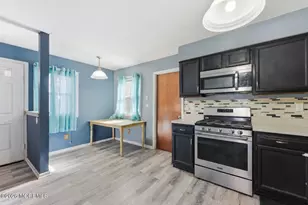 14 Holmes Ct, Freehold, NJ 07728 - Photo 12