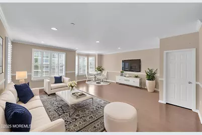 308 Princeton Court, Shrewsbury, NJ 07702 - Photo 4