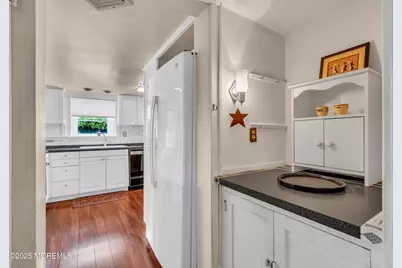 4377 Old Bridge Matawan Road, Matawan, NJ 07747 - Photo 20