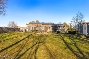 13 Cranberry Dr, Tinton Falls, NJ 07753 - Photo 18